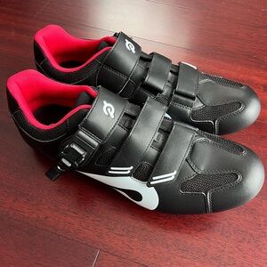 Pelaton Bike Shoes EU 46 US 12 NEW WITH CLEATS